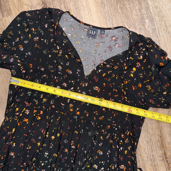 GAP • Black Floral Trapeze Dress - Picture 12 of 13
